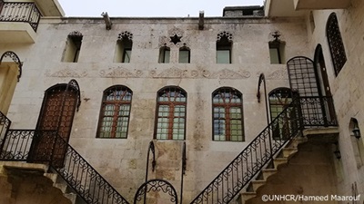 修復後の学校