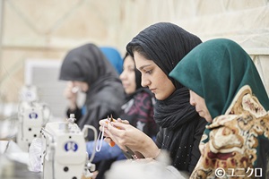 写真:自立支援を受ける難民女性